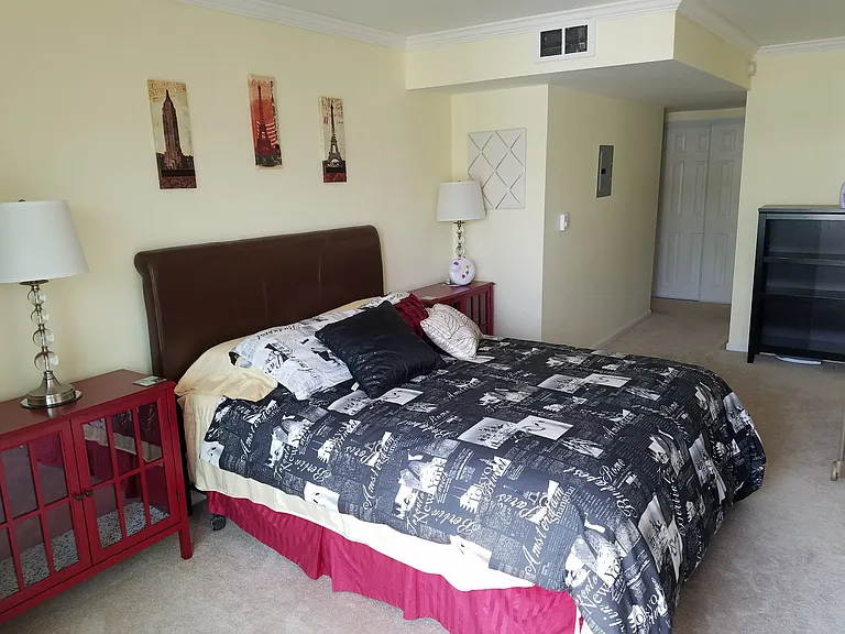 1600 Ardmore Ave #310 — Photo 20