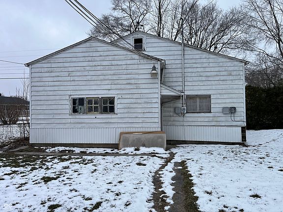 4th image of 2327 S Jefferson St