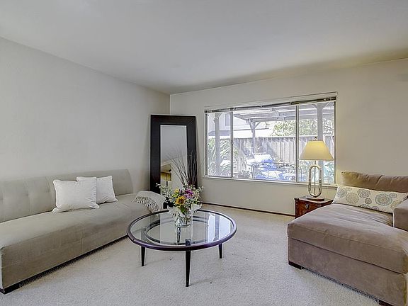 5th image of 1739 Creekstone Cir