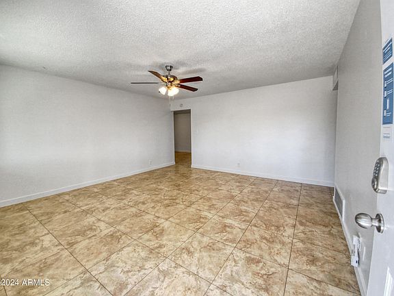 3rd image of 703 S SPENCER --