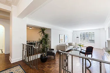 Rented by (Legacy) Elegran