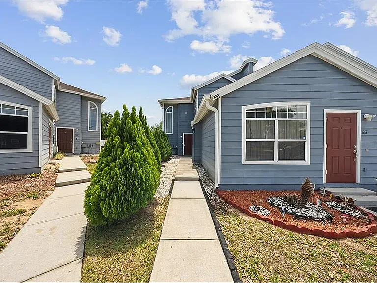 677 Orchid Dr #A — Photo 1
