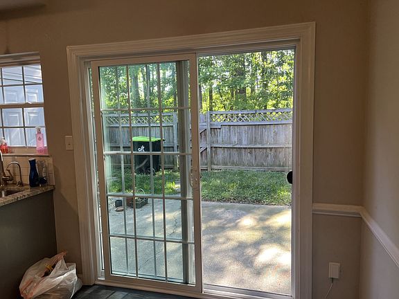 4th image of 406 Crescent Ct
