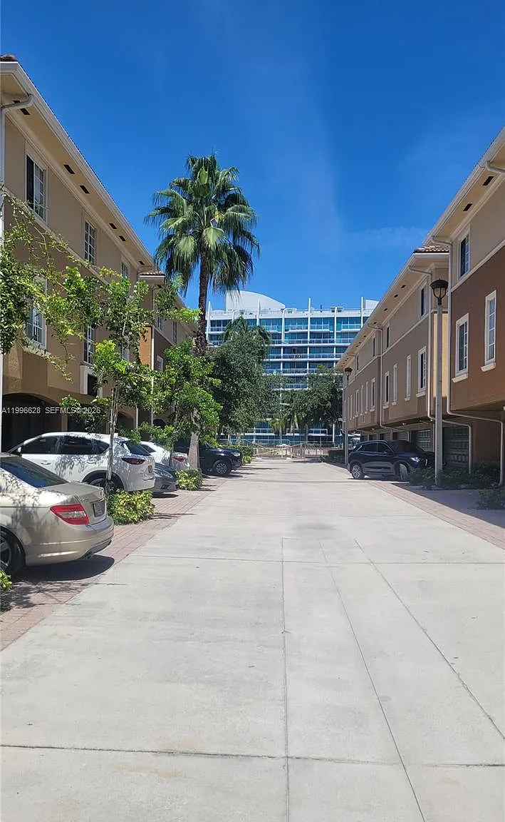 Aventi At Aventura Condo — Photo 4