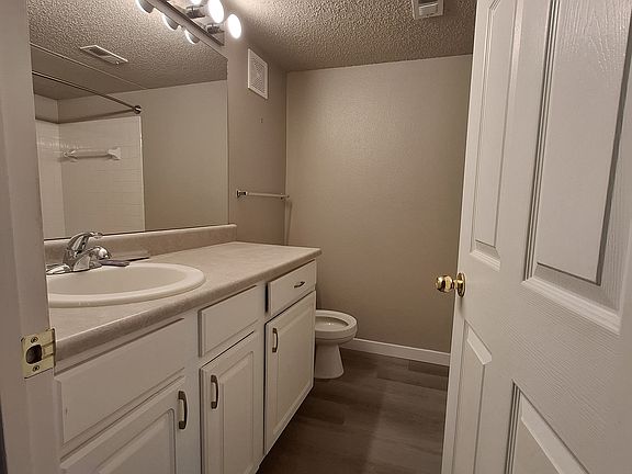 4th image of 1814 Mallard Dr
