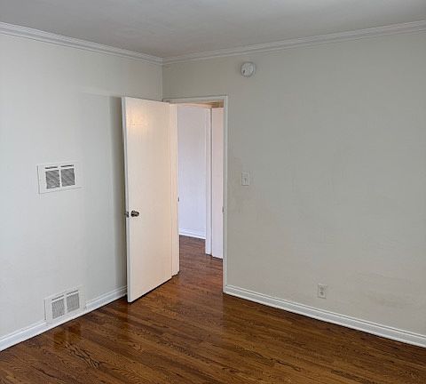 5th image of 1229 N Spaulding Ave #8