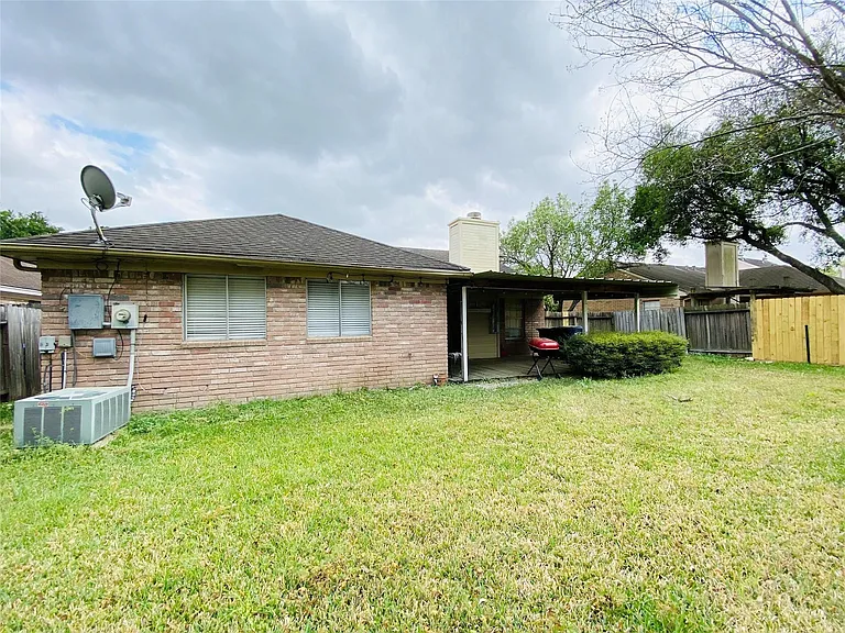 21426 Park Bishop Dr — Photo 9