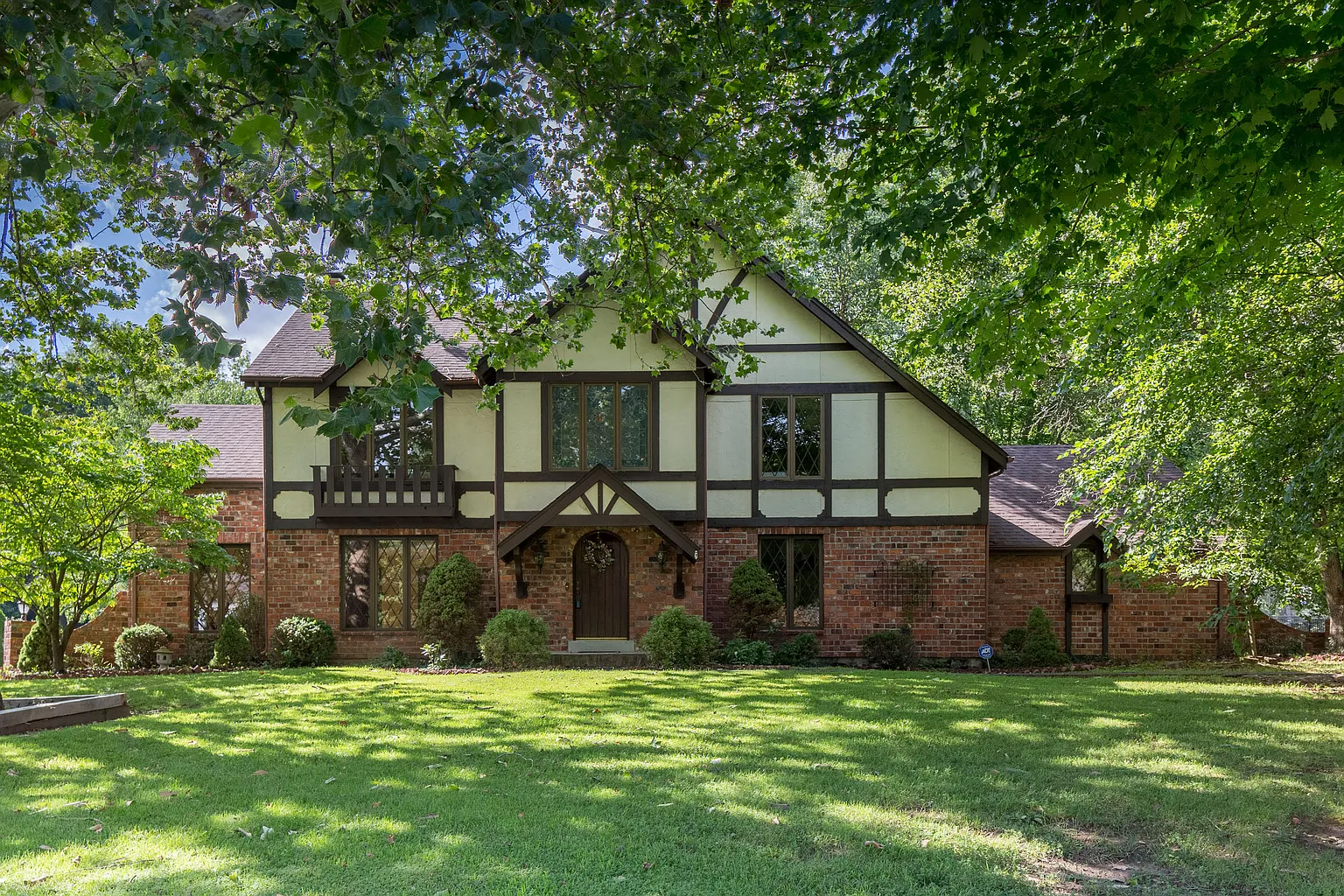9831 Sunset Greens Dr photo 1