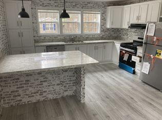 4 Timber Ln #T004, Queensbury, NY 12804