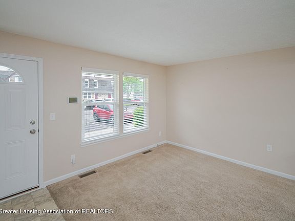 5th image of 6113 Scotmar Dr