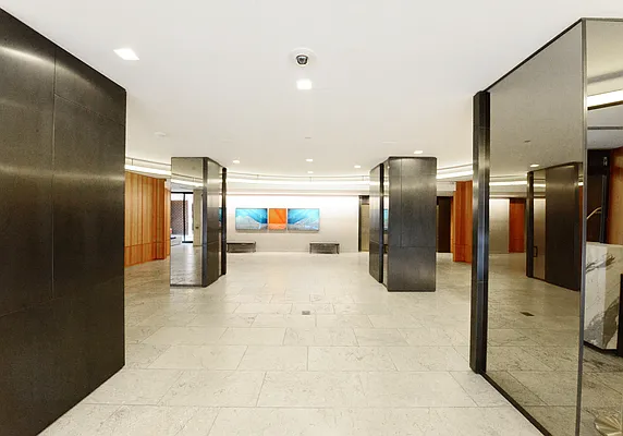 Rented by Peter Ashe | media 4