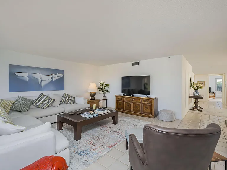 4301 N Ocean Blvd #A206 — Photo 10
