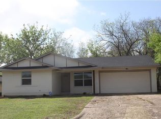1429 Chester St, Grand Prairie, TX 75050