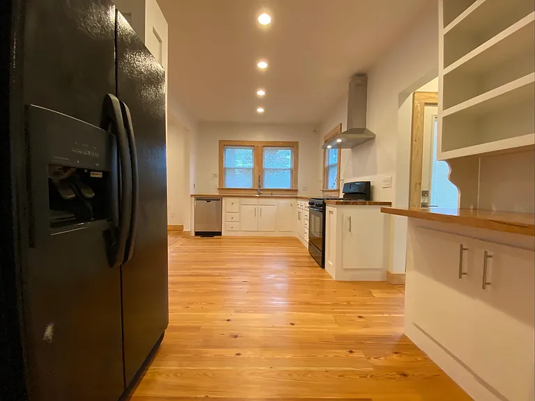 721 Windsor Pkwy NE — Photo 12