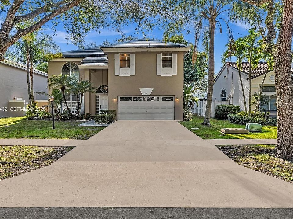 1st image of 2927 Bogota Ave #2927
