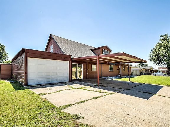 3rd image of 110 Vickie Dr