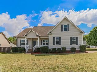 200 Autumn Ridge Dr, Pikeville, NC 27863