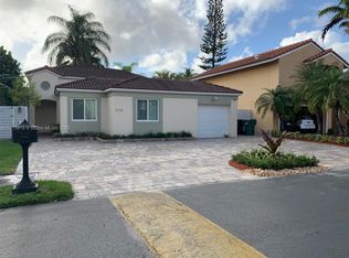 6726 SW 103rd Ct, Miami, FL 33173