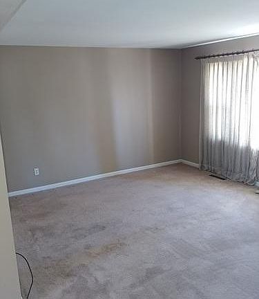 3rd image of 8327 Boone Blvd