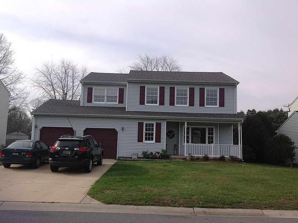 2nd image of 4 New Haven Dr