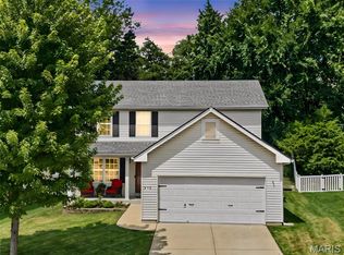 317 Hunters Heights Dr, Eureka, MO 63025