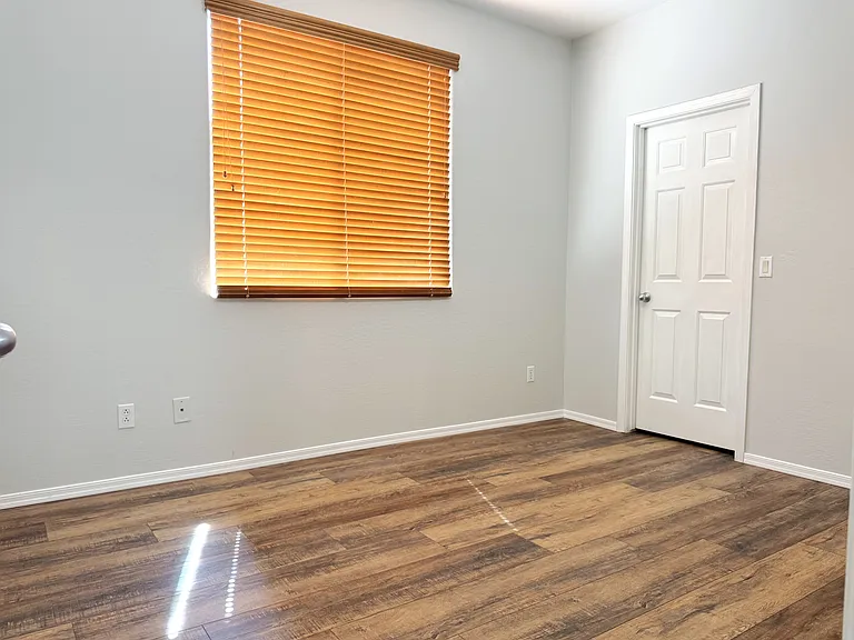 1287 E Julian Dr — Photo 13