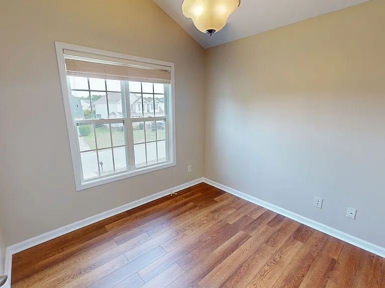 4920 Headwind Dr — Photo 12