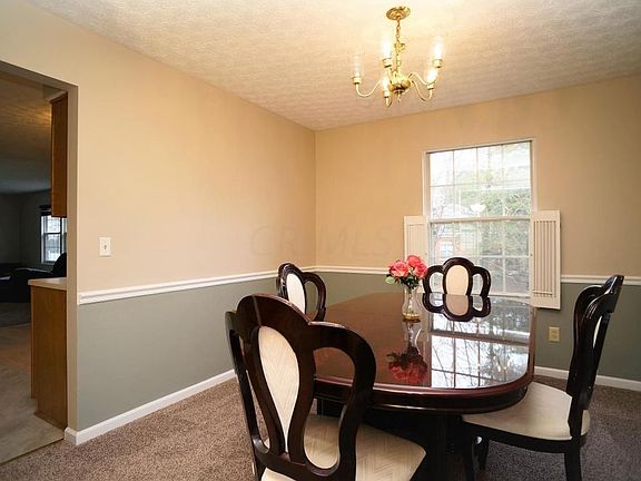5th image of 556 Woodbay Dr