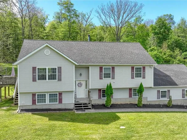 275 Roosa Gap Road, Bloomingburg, NY 12721