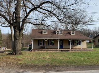 1301 Herman Rd, Cabot, PA 16023