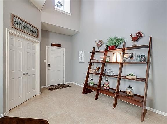 5th image of 10704 Sexton Dr