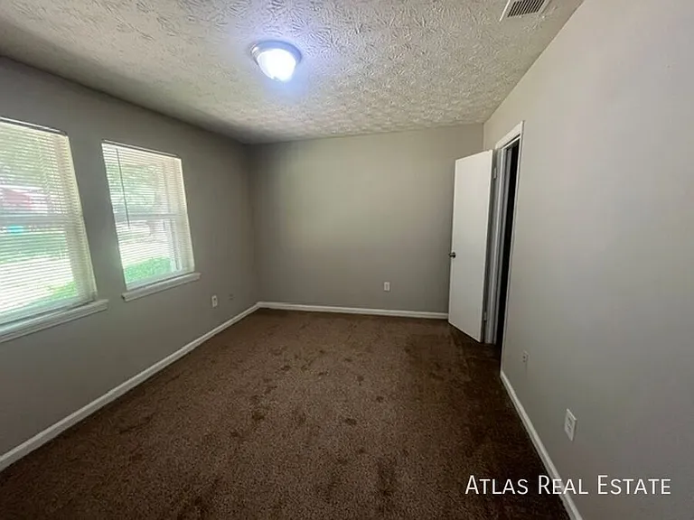 200 N Bluff Rd #200 N BLUFF ROAD — Photo 6