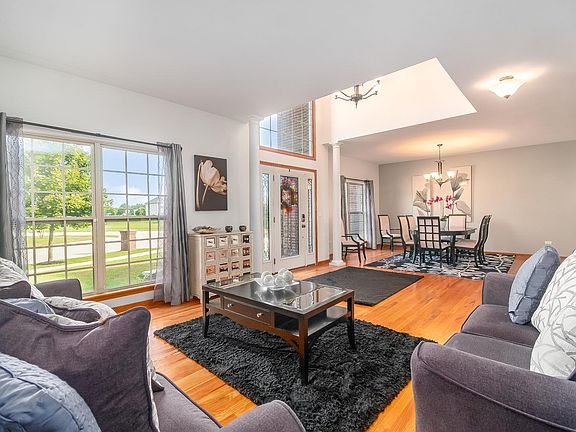 5th image of 24715 W Sleepy Hollow Ln