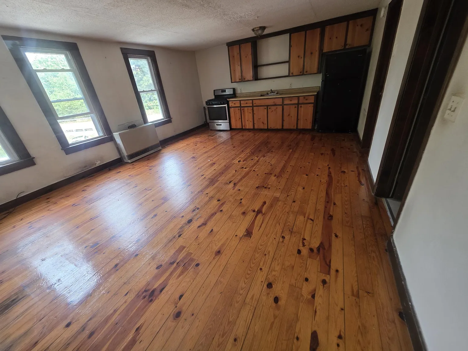 Studio, $1,675 — Photo 2