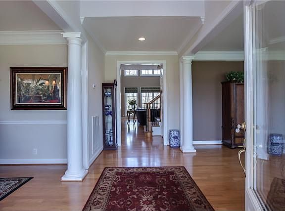 2nd image of 1823 Grey Pointe Dr