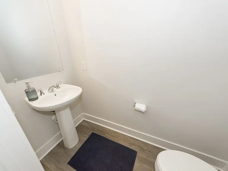 1665 Indy Dr — Photo 8