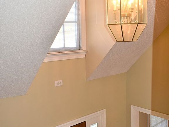 2nd image of 108 Janice Ct