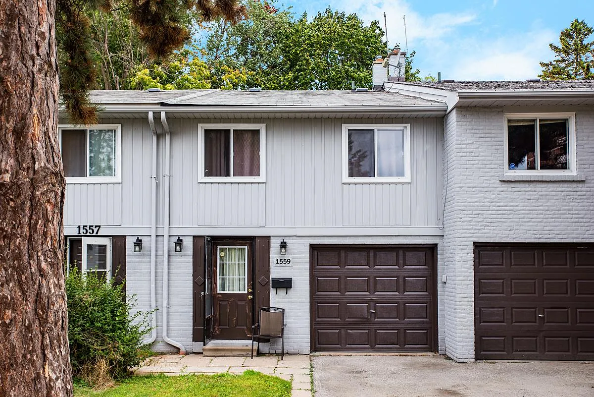 3468 - 3532 Fieldgate Drive — Photo 2
