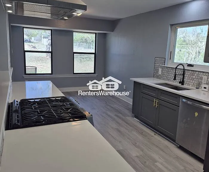 110 Dodgen Trl — Photo 5