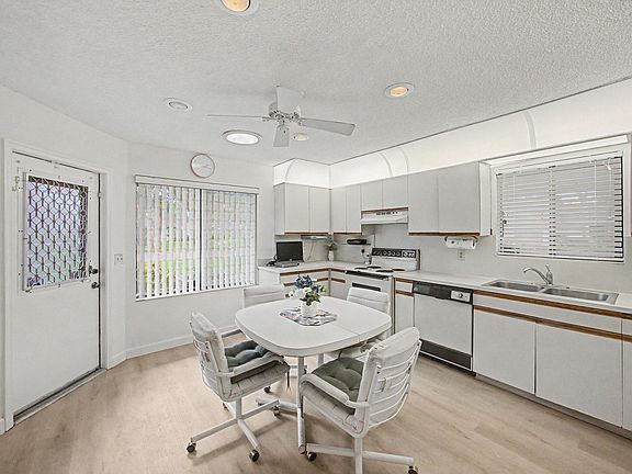 4th image of 10089 Cherrywood Place