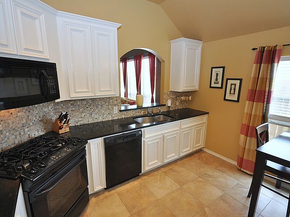 Kitchen-granite counters