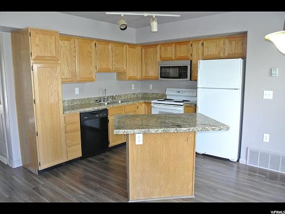 3rd image of 6853 S Florentine Way