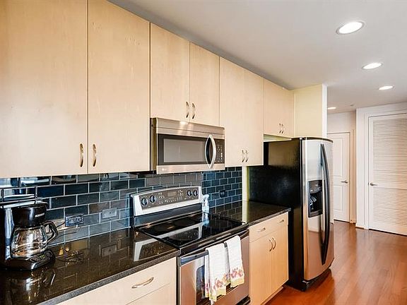 5th image of 860 Peachtree St NE