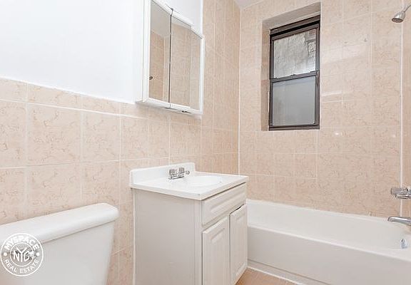 5th image of 601 Park Pl #8C