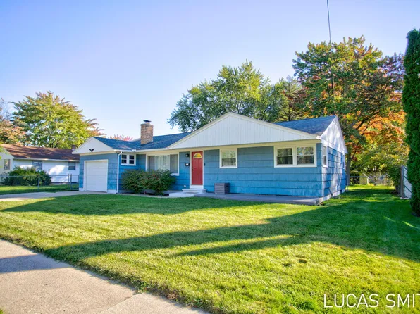 3024 Maple Grove Rd, Muskegon, MI 49441