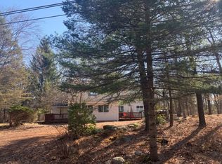 168 Ridge Dr, Milford, PA 18337