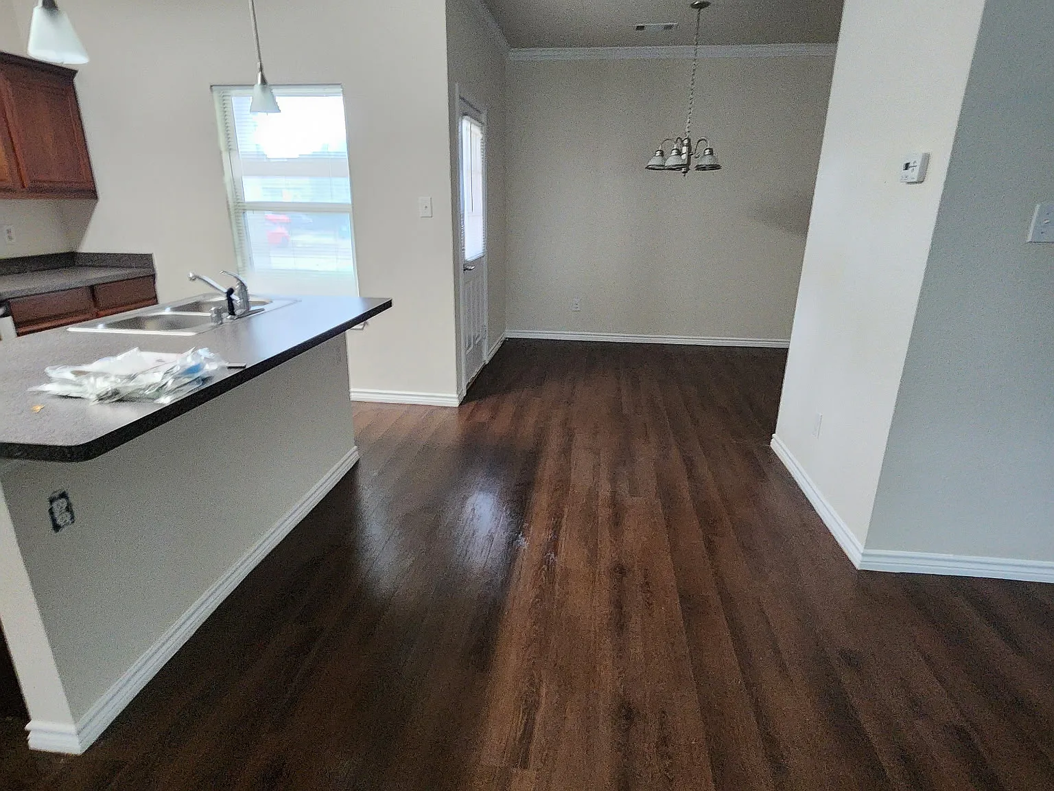 3 bed, 2.5 bath, 1540 sqft, $1,895 — Photo 3