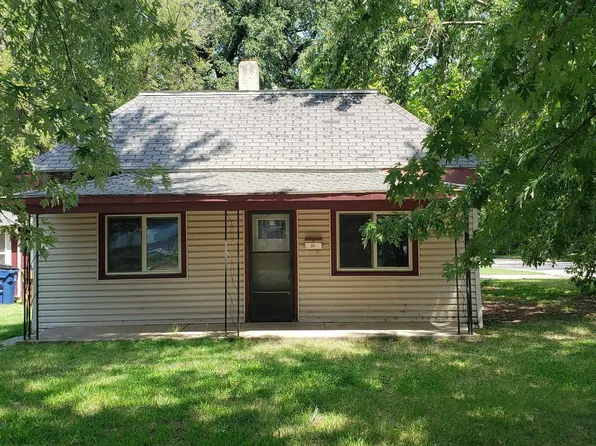 120 E Adams Ave, Sterling, KS 67579