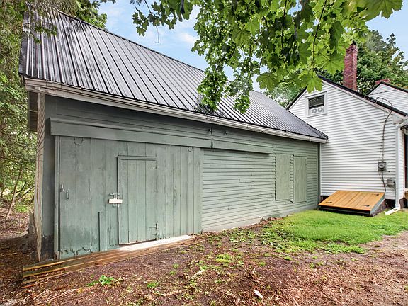 3rd image of 9 Allen Avenue