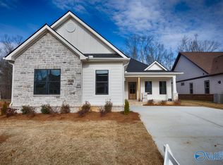 2128 Sevenbark Br, Huntsville, AL 35802